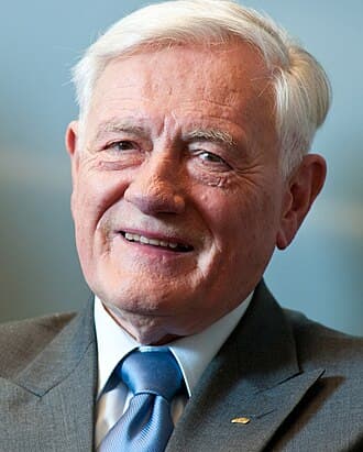 瓦尔达斯·阿达姆库斯